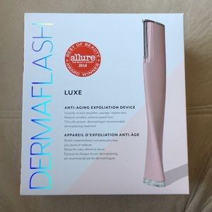 Dermaflash Luxe in Pink